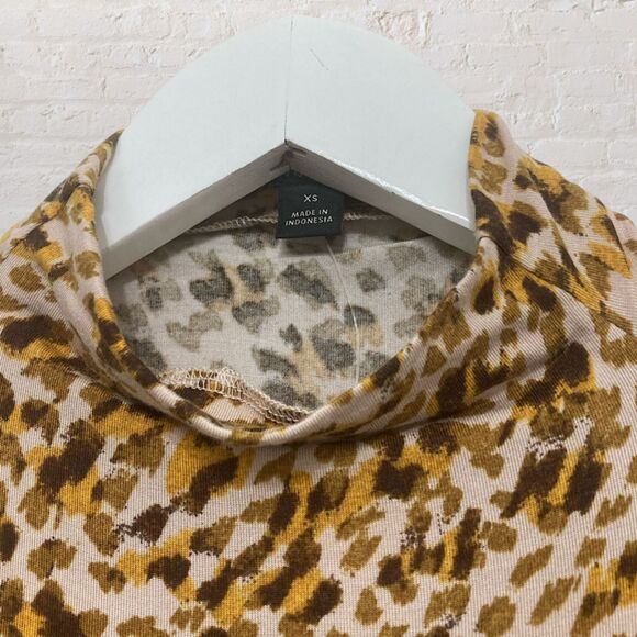 Ann Taylor Leopard Print Turtleneck Top XS - Picture 5 of 15